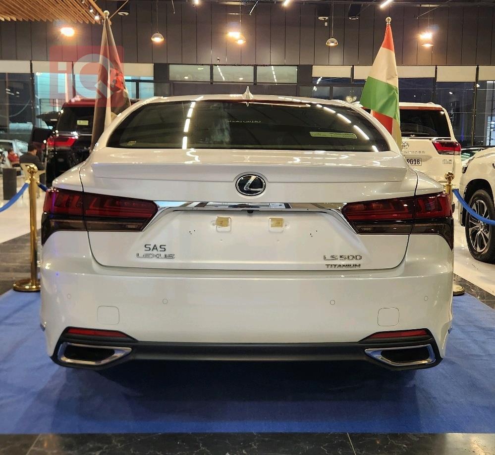 Lexus LS